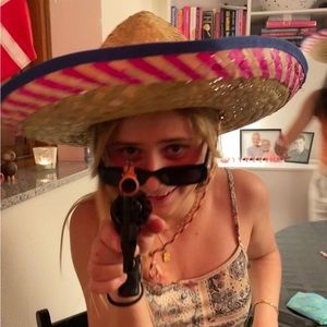 Meet your Posher, Lowkey_kins